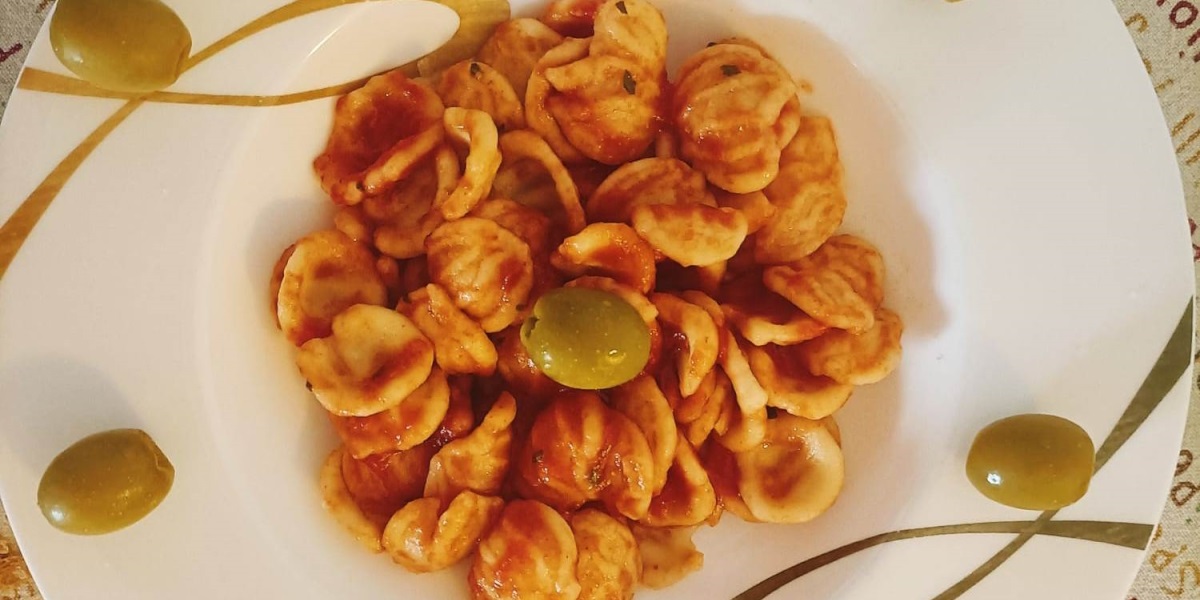 Orecchiette Olive e Pomodoro