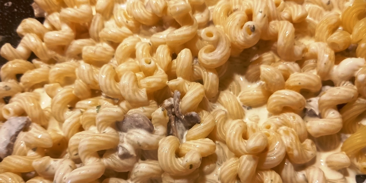 Amorini con Funghi Trifolati e Panna