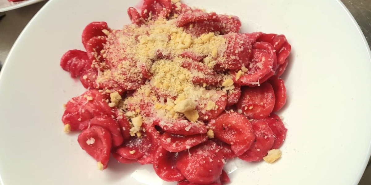 Orecchiette alla Barbabietola e Finocchietto